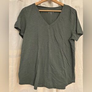 LOFT Women's Olive Short Sleeve V-Neck Tee
